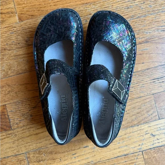 Alegria Paloma Mary Jane shoes in a black metallic finish. Size: 36/6 - Picture 3 of 6